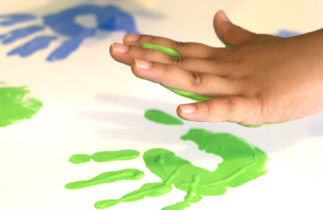 Peinture maison pour enfants, non toxique et très simple à réaliser!