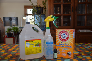 La meilleure recette de désinfectant naturel pour nettoyer les surfaces!