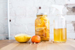 Nettoyant tout usage non-toxique au citron avec seulement 2 ingrédients!