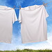 Voici 3 façons faciles et surprenantes de reblanchir vos vêtements!