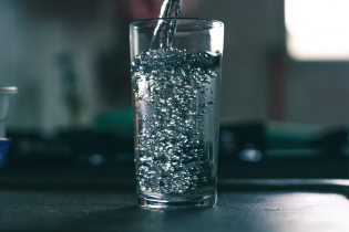 5 solutions pour filtrer votre eau à la maison