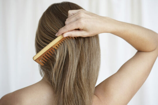 astuces pour démêler ses cheveux facilement