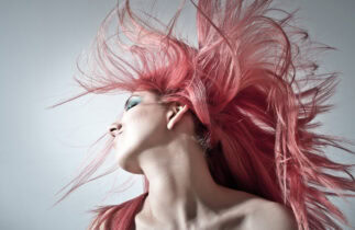 astuces pour redonner volume aux cheveux plats