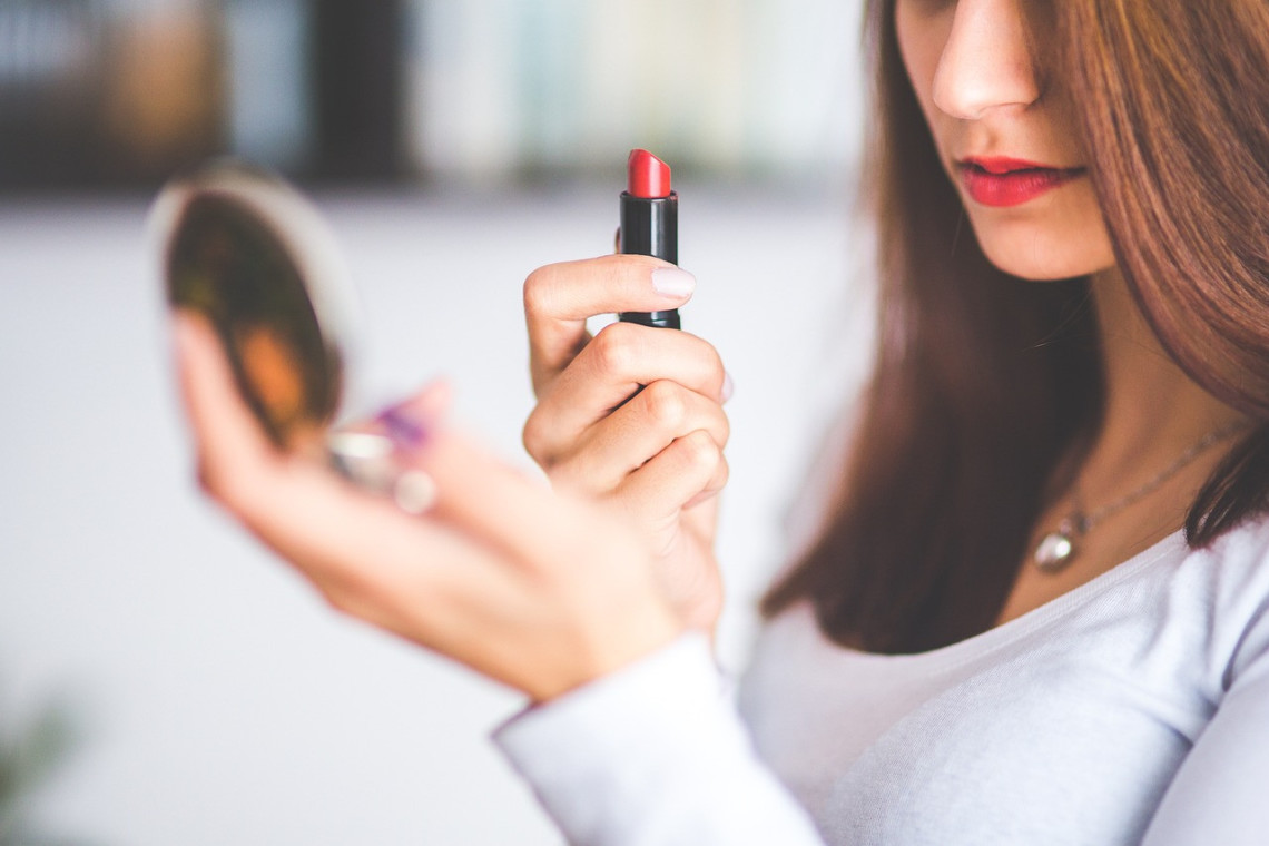Tutoriel maquillage automne : 5 astuces pour un look parfait