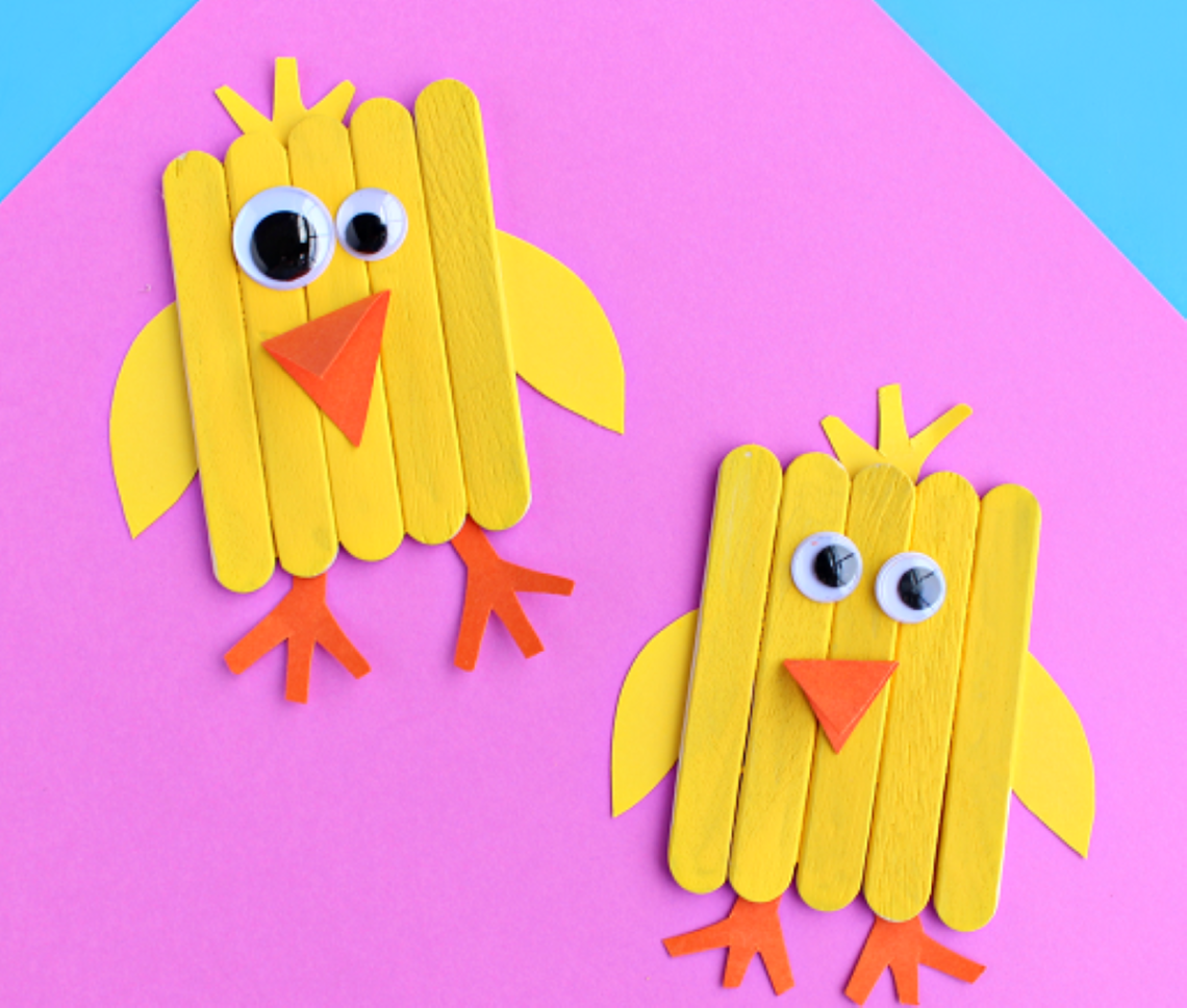 Bricolage pour enfants : Mini poussins en bâtons de popsicle