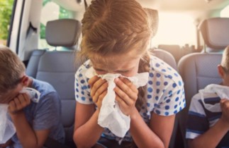 Comment vous débarrasser de l'odeur de vomi dans votre voiture