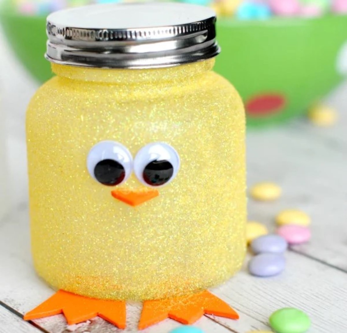 DIY Pâques : Créez vos pots de bonbons en poussin
